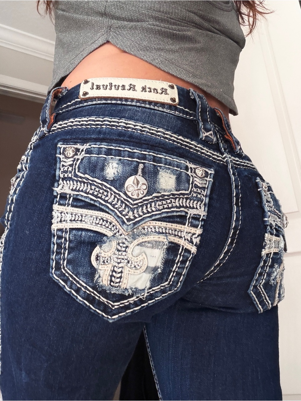 Rock Revival Blue Jeans Womens Size 26 Celinda Skinny Rhinestone Y2K Distressed